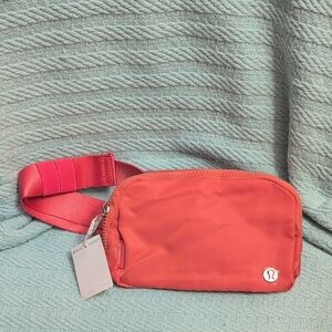 Lululemon Everywhere Belt Bag Coral